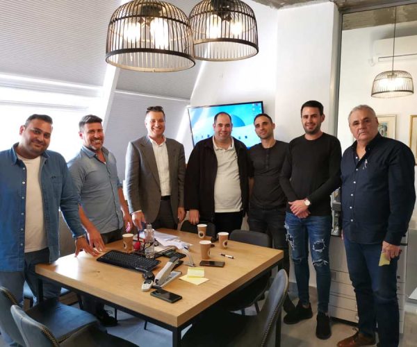 סגירת עסקה ויוינו